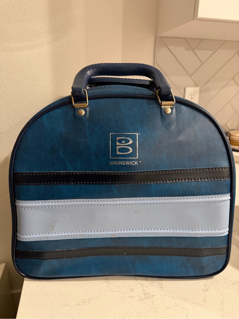 Vintage Brunswick Bag & Brunswick 300 Ball Combo